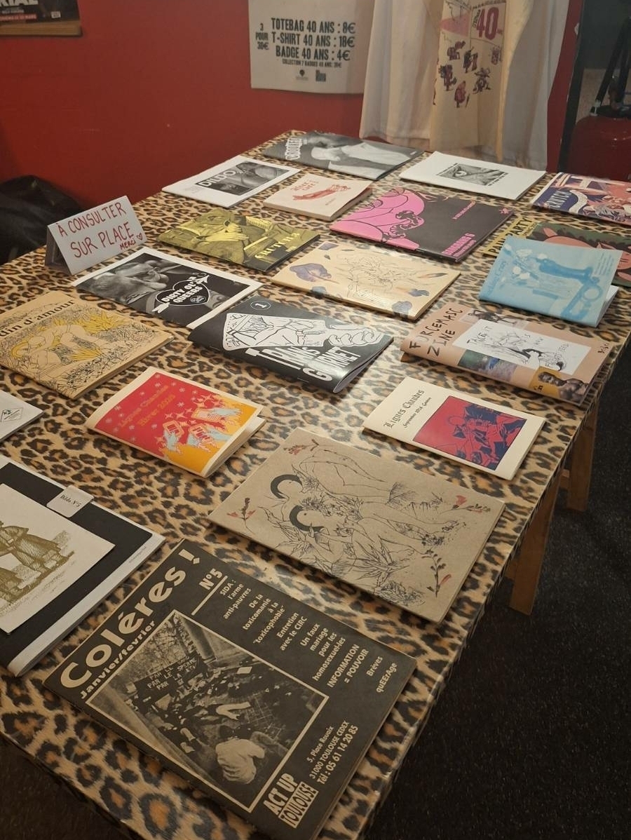 table zine pillion 00